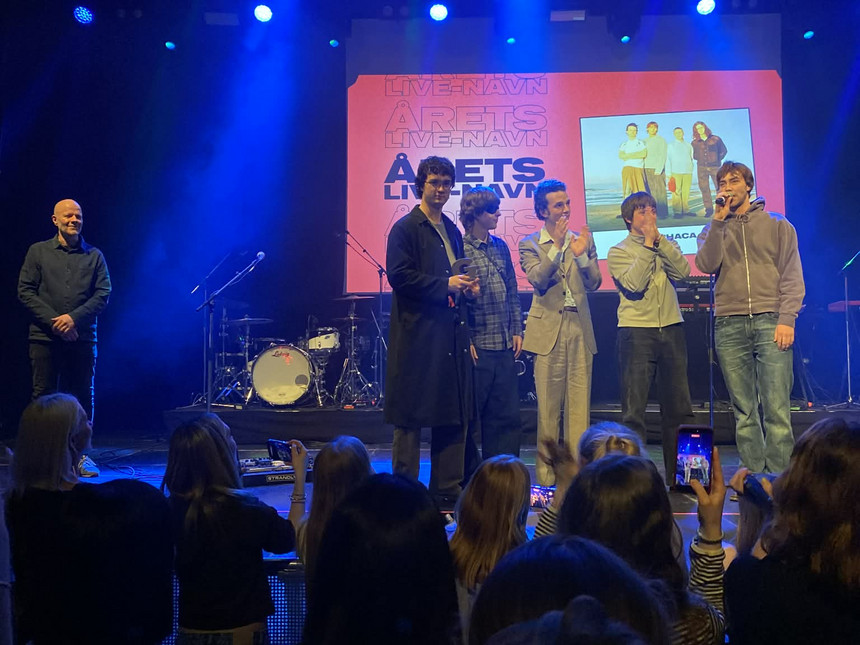 Apacha modtager Årets Livenavn